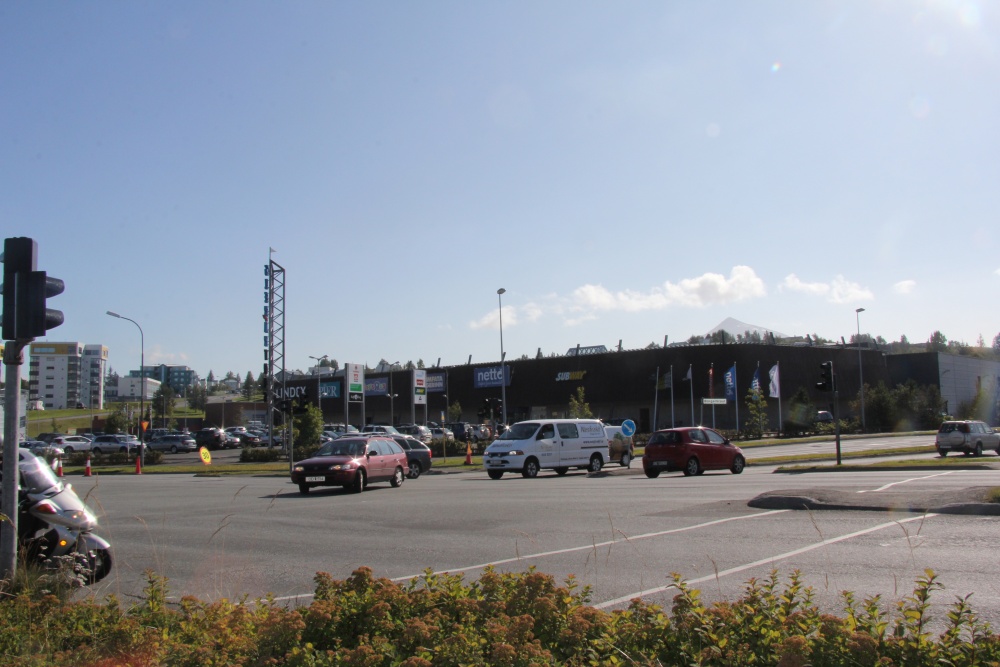 Gatnamótin við Glerárgötu, Tryggvabraut og Borgarbraut eru ein þau fjölförnustu á Akureyri. Mynd/Þrö…