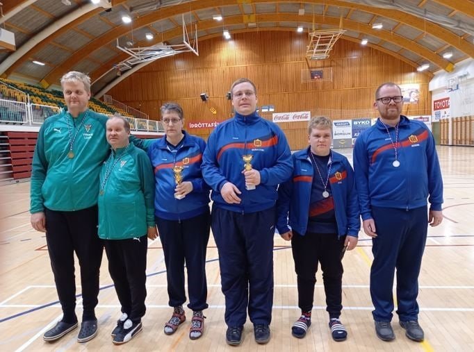 Sigursveitirnar, fv. A-sveit Völsungs; brons, C-sveit frá Eikinni; gull og D-sveit frá Eikinni; silf…