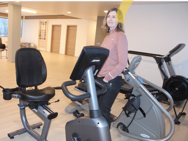 Ásta Þorsteinsdóttir framkvæmdastjóri hjá Eflingu sjúkraþjálfun í nýju starfsstöðinni í Kaupangi …