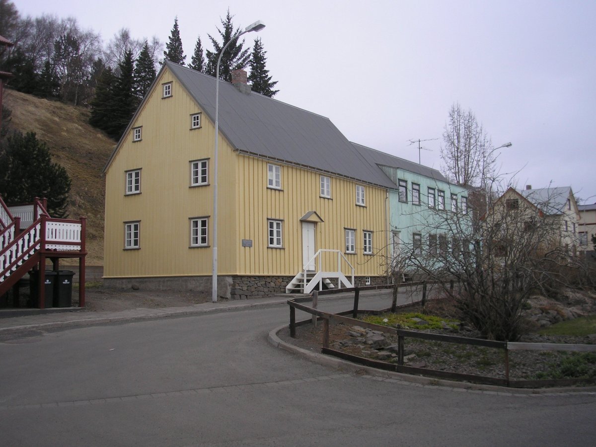 Öllum þeim sem leita aðstoðar á Bjarmahlíð er veitt þjónusta, flestir koma úr sveitarfélögum á Norðu…