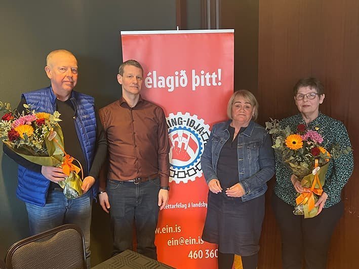 Gunnar Berg Haraldsson og Laufey Bragadóttir hlutu gullmerki Einingar-Iðju fyrir störf sín í þágu fé…