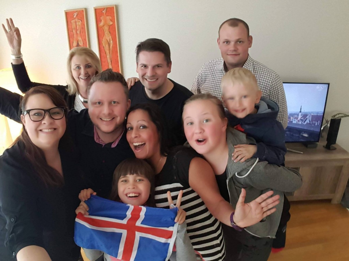 Það var stuð og stemmningn heima hjá Jóhann Davíð Ísakssyni á þriðjudaginn var þegar Ísland keppti …