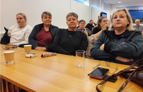 Trúnaðarmenn á vinnustöðum voru áberandi á fundinum enda komnir til að fræðast um kjarasamninginn fh…