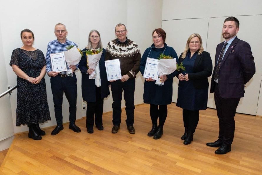 Katrín Harðardóttir frá MN, Rúnar Óskarsson, Stefán Kristjánsson og Júlíana frá
Pólarhestum, Evelyn…