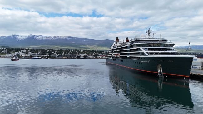 Hringsiglingar minni skemmtiferðaskipa, svonefndra leiðangursskipa gætu lagst af hér við land í kjöl…